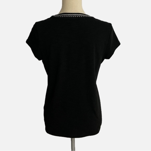 Talbots Short Sleeve Tee Shirt Size Small Black Floral Embroidered Split Neck - Picture 3 of 8